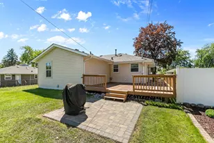 139 Greenway Ave N, Oakdale, MN 55128 - Photo 25