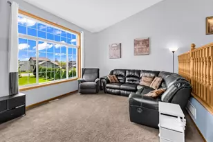 4065 Jasmine Ct NE, Saint Michael, MN 55376 - Photo 9