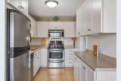 7401 W 101st Street #320, Bloomington, MN 55438 - Photo 7