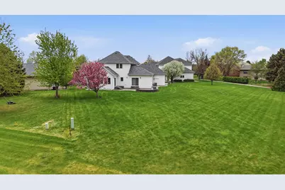 274 44th Avenue S, Moorhead, MN 56560 - Photo 5