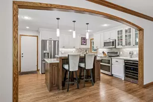 6117 Habitat Ct S, Edina, MN 55436 - Photo 13