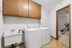 6117 Habitat Ct S, Edina, MN 55436 - Photo 37