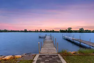 2807 McKenzie Point Rd, Wayzata, MN 55391 - Photo 9