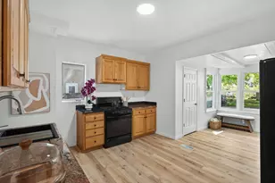 558 Osceola Ave S, Saint Paul, MN 55102 - Photo 7