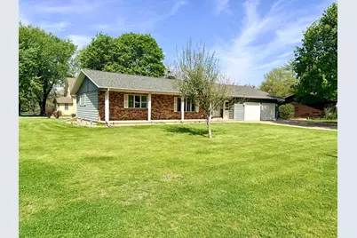 615 Lake Avenue E, Fulda, MN 56131 - Photo 3