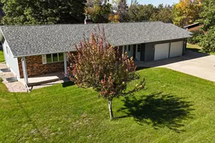 615 Lake Ave E, Fulda, MN 56131 - Photo 43