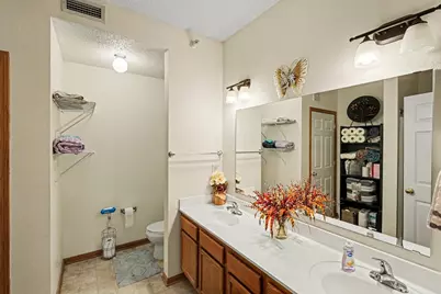 1776 Maryland Avenue E #201, Saint Paul, MN 55106 - Photo 9