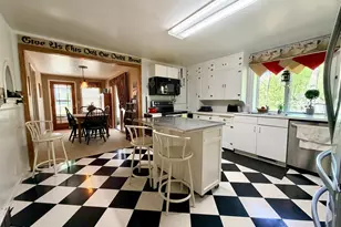 219 Moore St, Jackson, MN 56143 - Photo 9