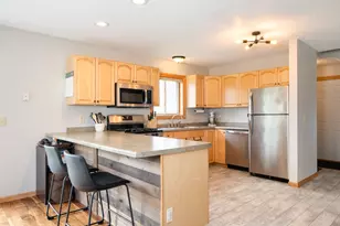 29287 Hoff Dr, Cohasset, MN 55721 - Photo 5