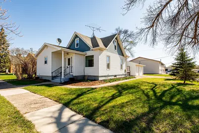 711 Oak Street, Lisbon, ND 58054 - Photo 1