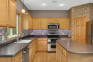16098 Kennard Ct, Lakeville, MN 55044 - Photo 7