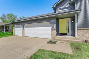 6184 151st St N, Hugo, MN 55038 - Photo 3