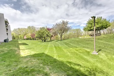 2455 Londin Lane E #219, Maplewood, MN 55119 - Photo 31
