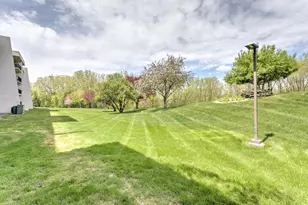 2455 Londin Ln E, Maplewood, MN 55119 - Photo 31