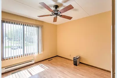 2455 Londin Lane E #219, Maplewood, MN 55119 - Photo 19