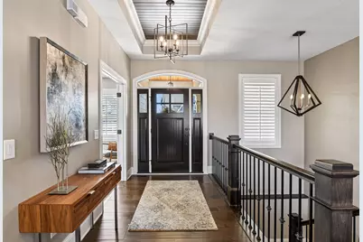 9264 Hawkcrest Court, Chanhassen, MN 55317 - Photo 3