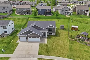 732 Towne Dr NE, Byron, MN 55920 - Photo 3