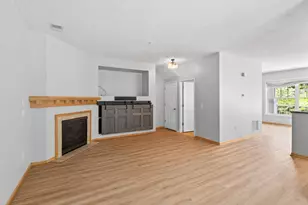 1240 County Rd D E, Maplewood, MN 55109 - Photo 13