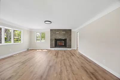 4515 Welcome Avenue N, Crystal, MN 55422 - Photo 7