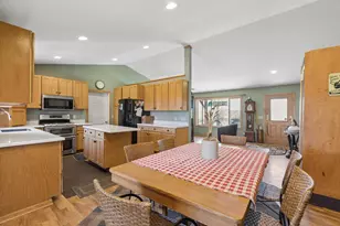 654 77th St SE, Delano, MN 55328 - Photo 9