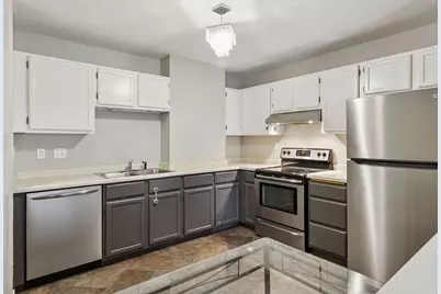 66 9th Street E #1609, Saint Paul, MN 55101 - Photo 3