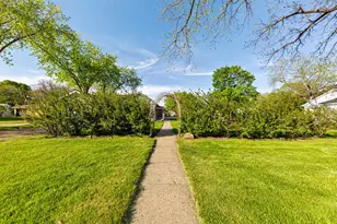 311 Wabasha St, Saint Peter, MN 56082 - Photo 29