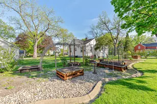 311 Wabasha St, Saint Peter, MN 56082 - Photo 5