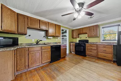 311 Wabasha Street, Saint Peter, MN 56082 - Photo 9