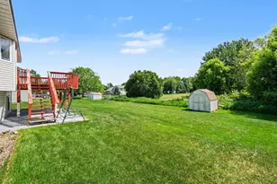 10241 Madison St NE, Blaine, MN 55434 - Photo 33
