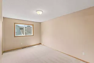 10241 Madison St NE, Blaine, MN 55434 - Photo 11