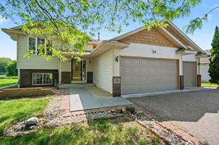 10241 Madison St NE, Blaine, MN 55434 - Photo 3
