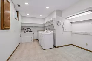 9572 Morris Cir, Bloomington, MN 55437 - Photo 51