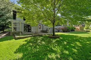 9572 Morris Cir, Bloomington, MN 55437 - Photo 57