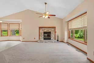20524 Javelin Cir, Lakeville, MN 55044 - Photo 5