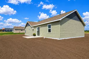 160 Cozy Oak Dr E, Ottertail, MN 56571 - Photo 5