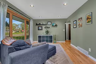 2978 Pascal St, Roseville, MN 55113 - Photo 3