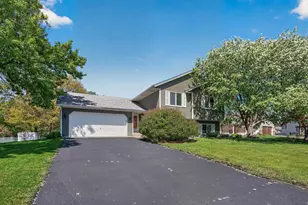 101 Mitchells Ct, Mahtomedi, MN 55115 - Photo 41