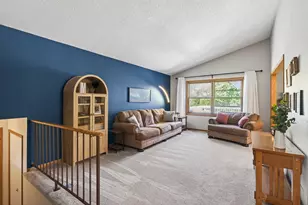 101 Mitchells Ct, Mahtomedi, MN 55115 - Photo 7