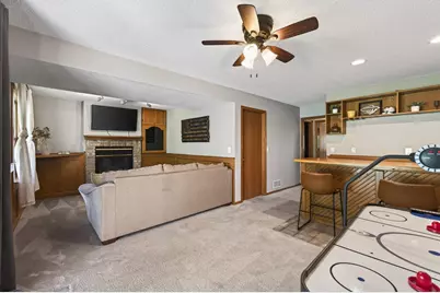 101 Mitchells Court, Mahtomedi, MN 55115 - Photo 31