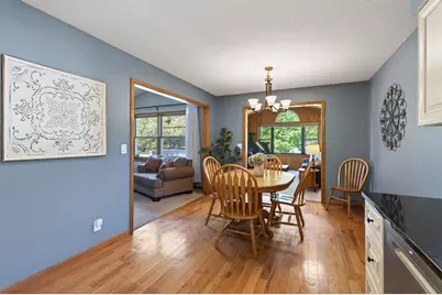 101 Mitchells Court, Mahtomedi, MN 55115 - Photo 13