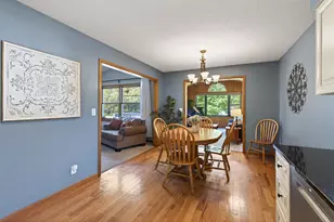 101 Mitchells Ct, Mahtomedi, MN 55115 - Photo 13