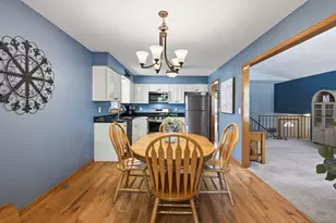 101 Mitchells Ct, Mahtomedi, MN 55115 - Photo 19