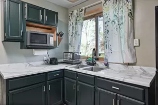 724 1st St N, Waterville, MN 56096 - Photo 7