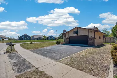 1058 Grant Street, Anoka, MN 55303 - Photo 3