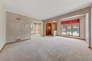 113 7th Ave NE, Waseca, MN 56093 - Photo 7