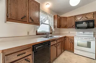 16990 River Oaks Blvd, Fergus Falls, MN 56537 - Photo 37