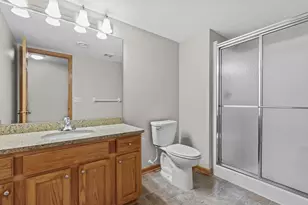 551 Holly Ln N, Oakdale, MN 55128 - Photo 33