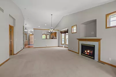 551 Holly Lane N, Oakdale, MN 55128 - Photo 23