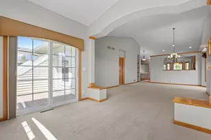 551 Holly Ln N, Oakdale, MN 55128 - Photo 21