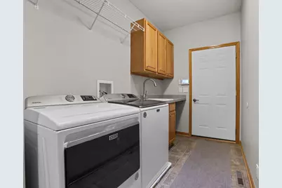 551 Holly Lane N, Oakdale, MN 55128 - Photo 45